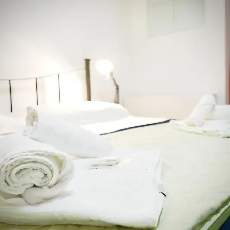Apartment Dimora Sottoripa Di Fronte Acquario - Genovabnb It *