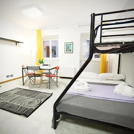 Apartment Dimora Sottoripa Di Fronte Acquario - Genovabnb It