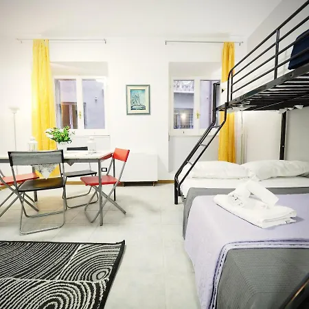 Apartment Dimora Sottoripa Di Fronte Acquario - Genovabnb It *